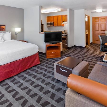 Towneplace Suites Minneapolis West/St. Louis Park Bagian luar foto