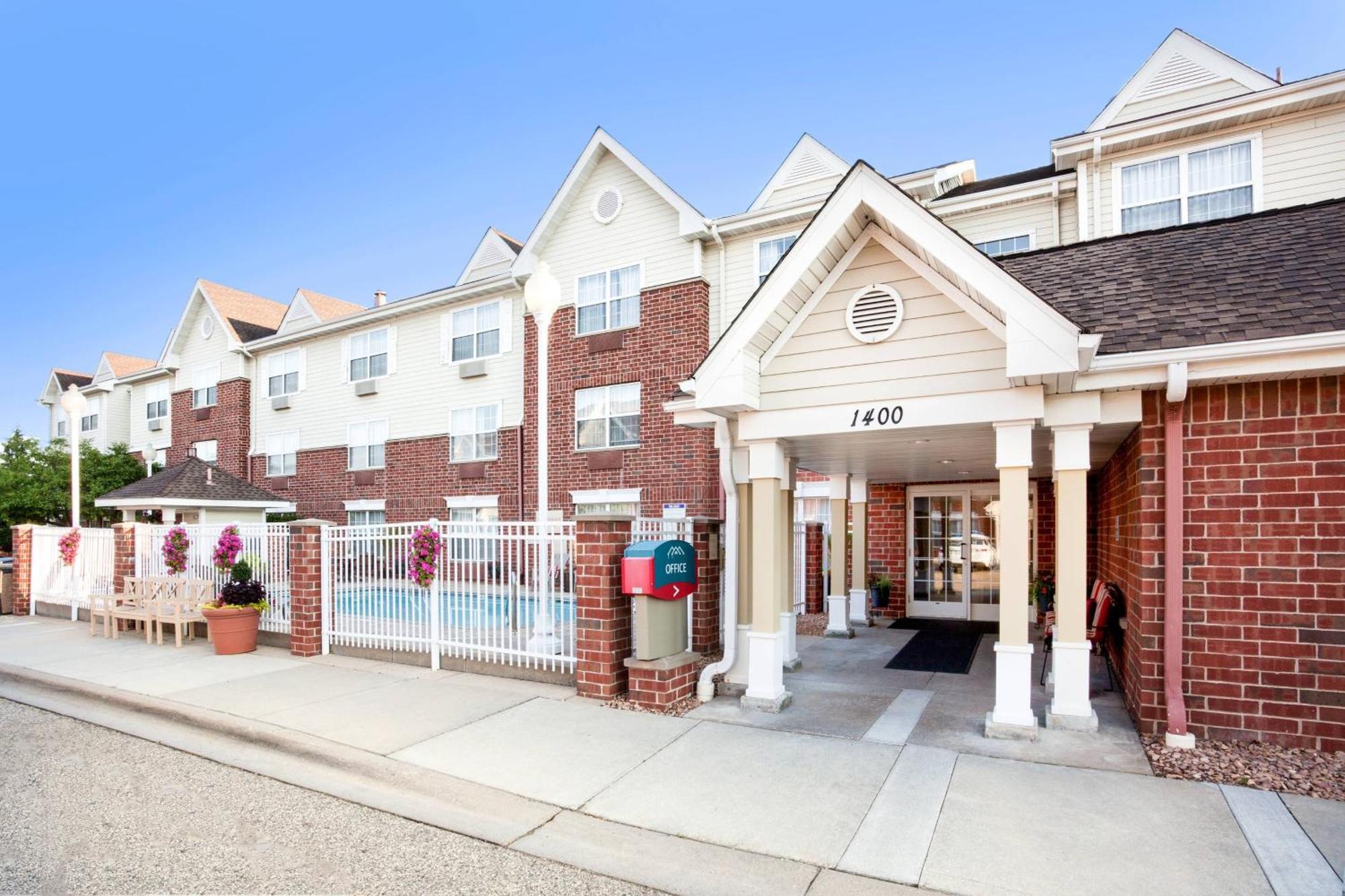 Towneplace Suites Minneapolis West/St. Louis Park Bagian luar foto